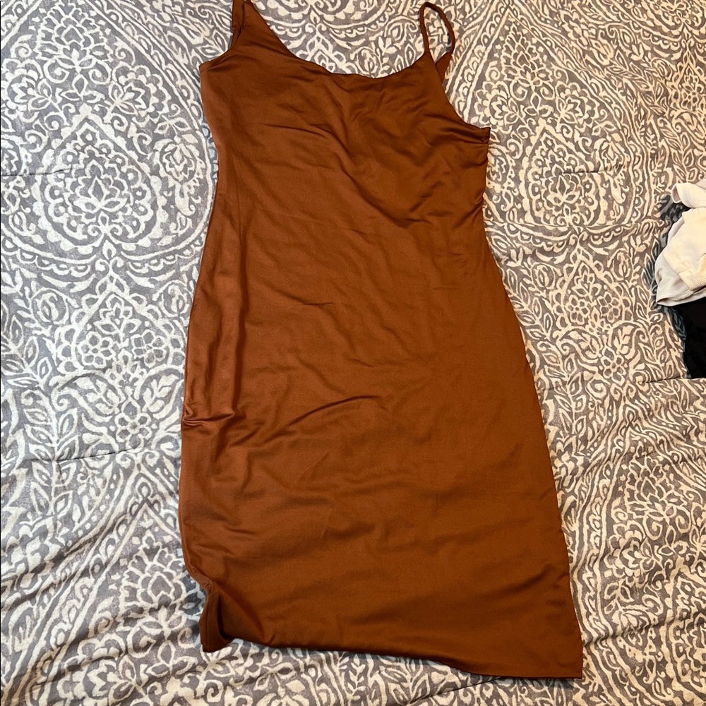 Heart & Hips Brown Midi Dress